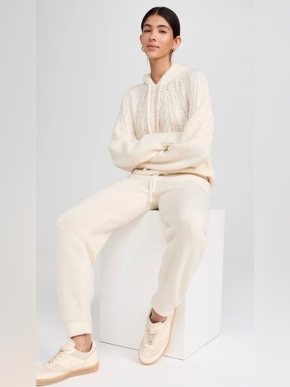 Guest in Residence Cloud Hoodie cream